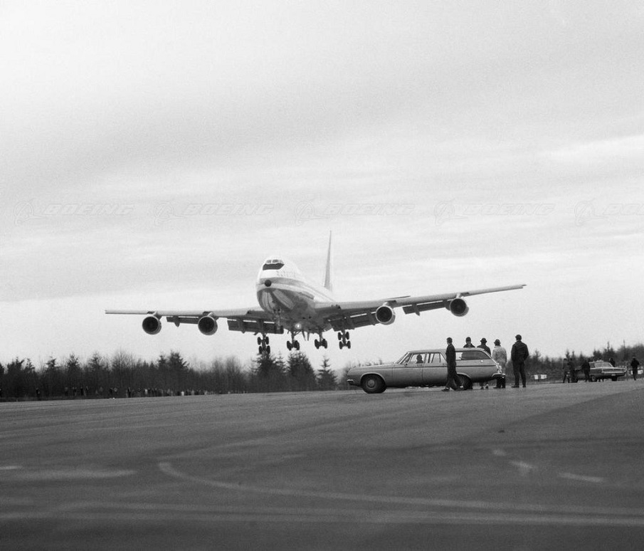 The 747’s first landing. Photo courtesy of Boeing.