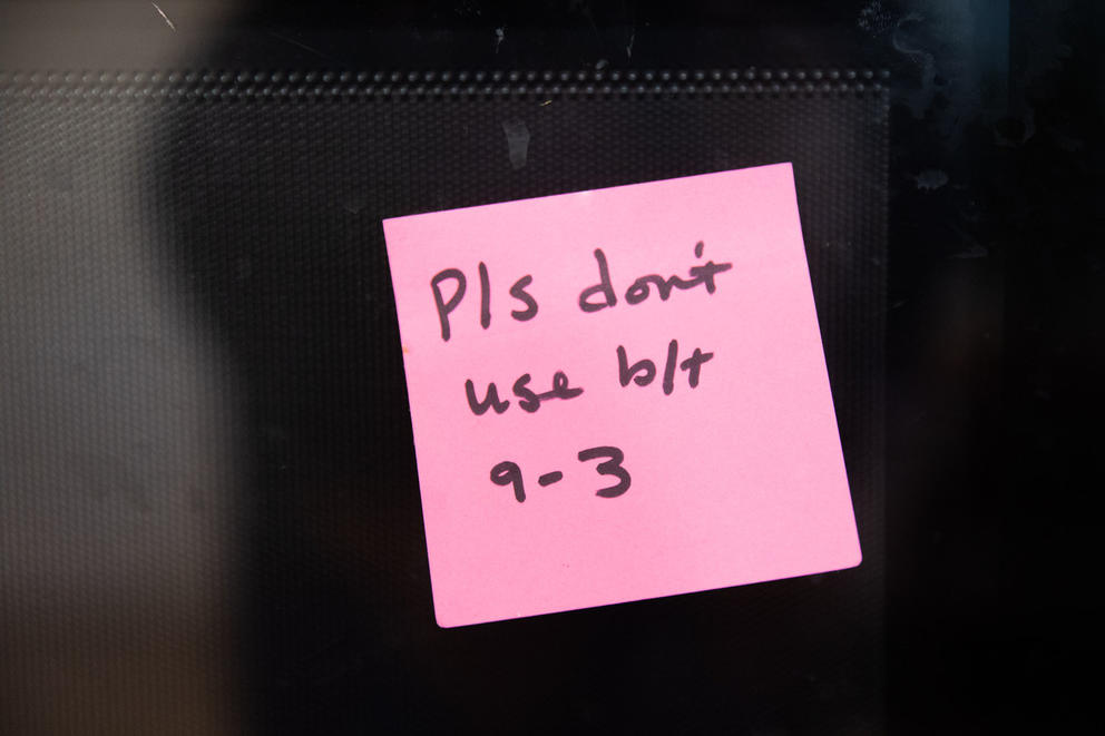A pink post it note reads, "Pls don't use b/w 9-3"