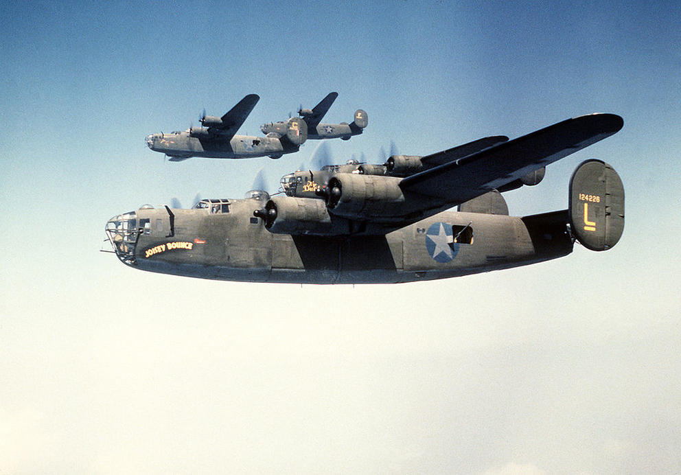 B-24 Liberators_in_Formation death valley
