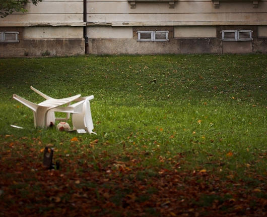 fallen-lawn-chair
