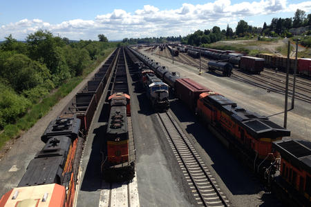CoalOil_trains.Everett_Floyd_McKay.jpg