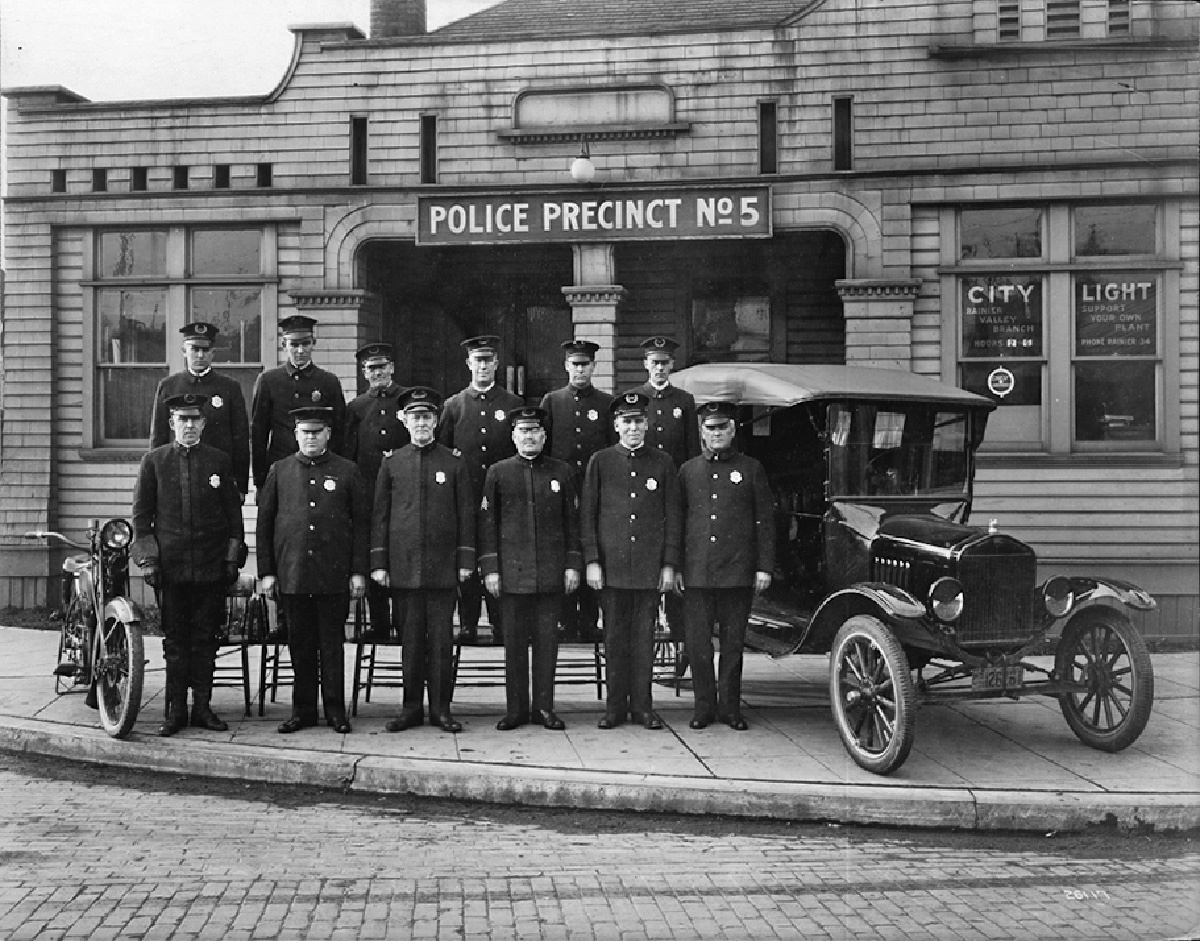 Archival image of Seattle police