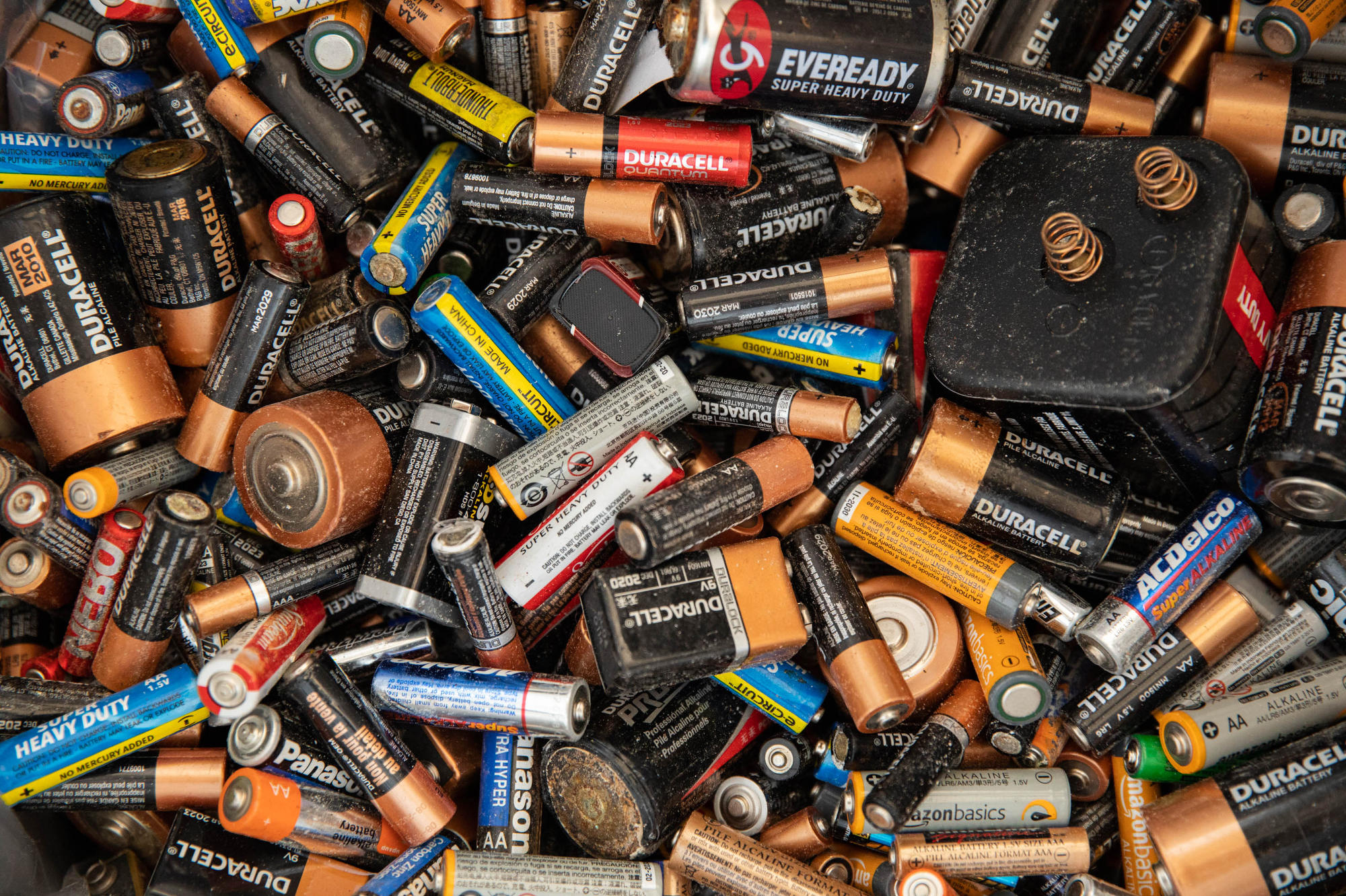 The complicated process of recycling batteries in Washington state |  Crosscut