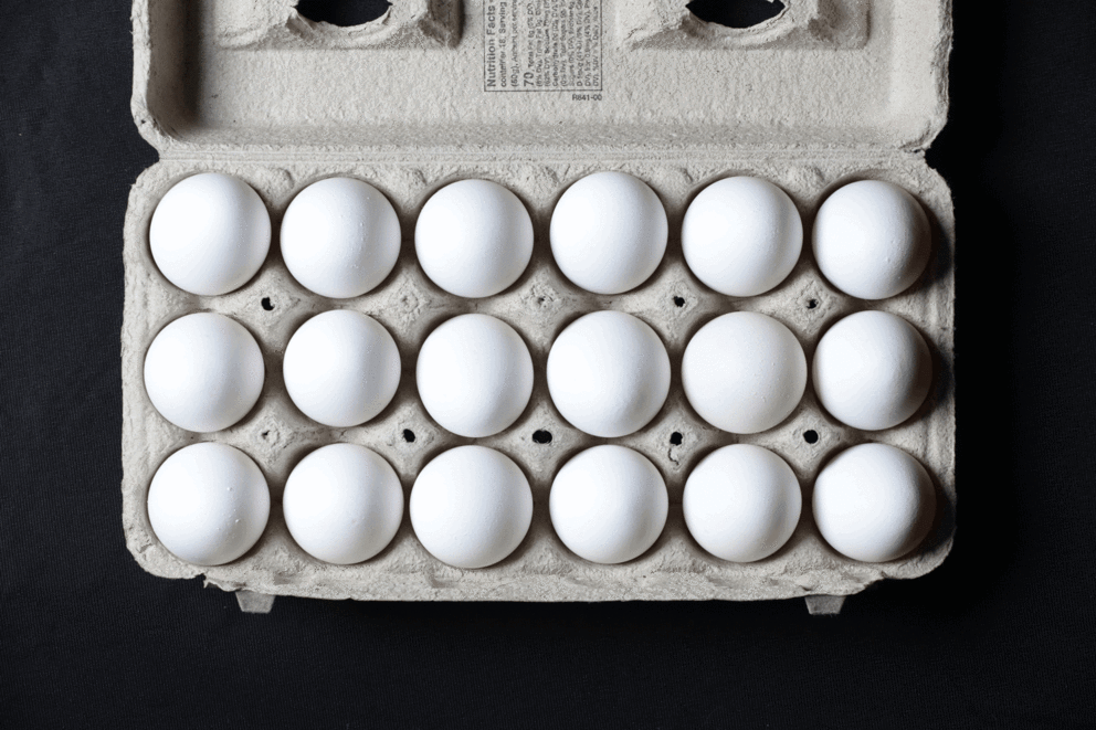 Egg shortage gif (Amanda Snyder/Crosscut)