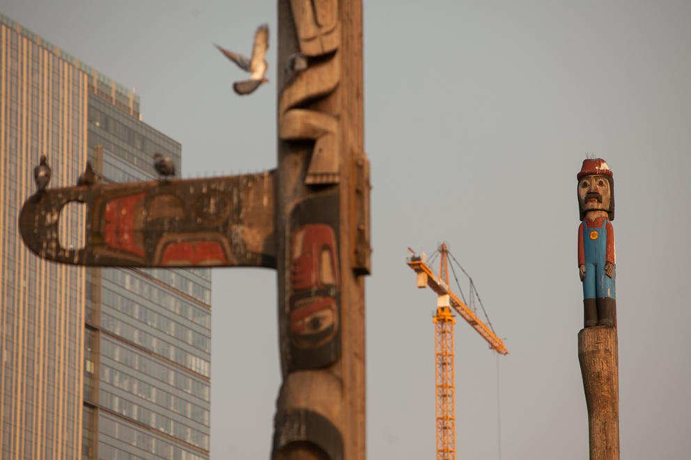 Native leaders have pushed to remove two totem poles from Victor Steinbrueck Park.