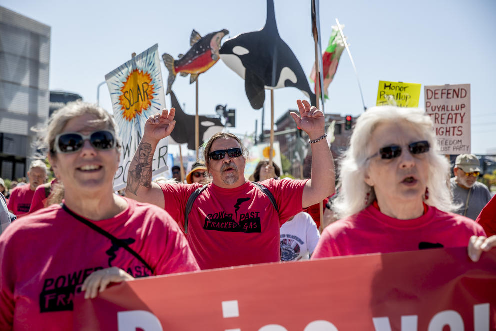 March in protest against the Puget Sound Energy LNG project 