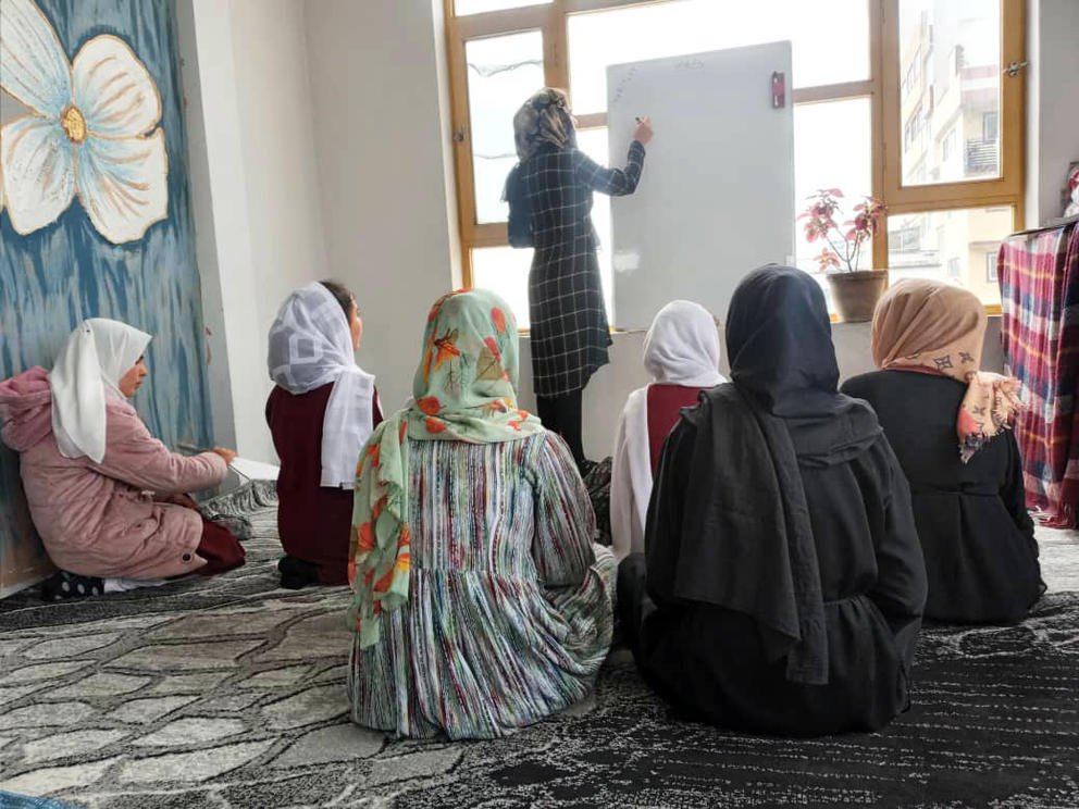 girls in an Afghanistan classroom