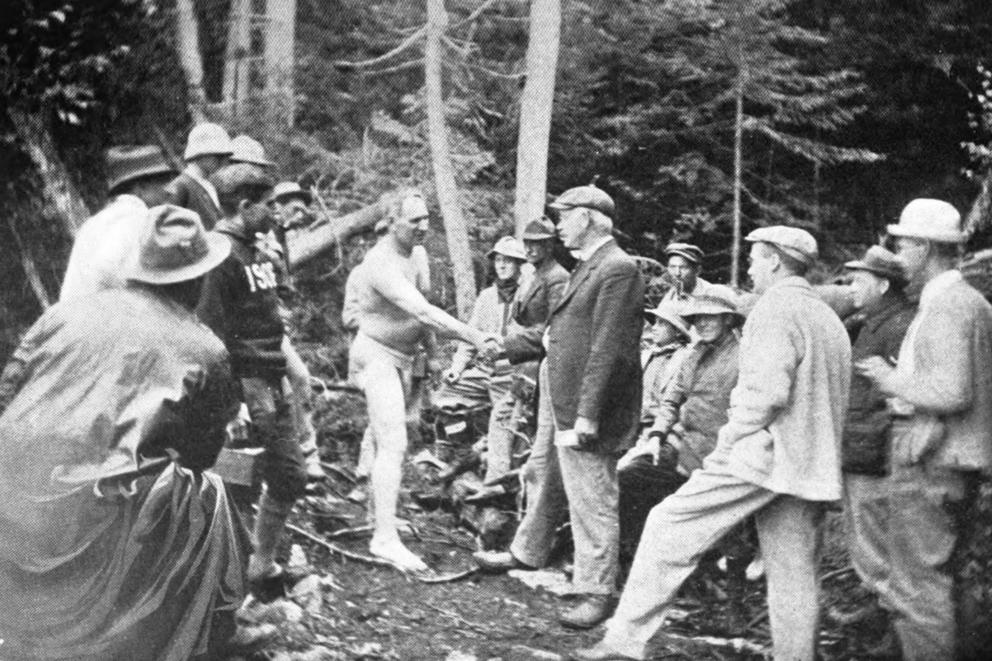 Joseph Knowles enters the woods in Maine August 4, 1913. 