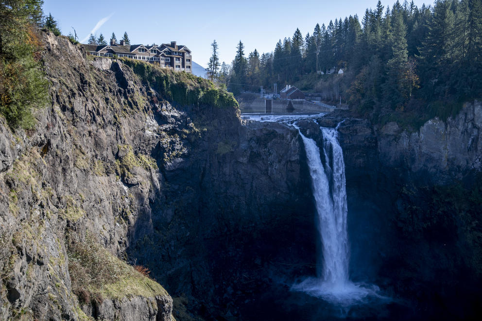 A shot of Snoqualmie Falls with the Salish Lodge.