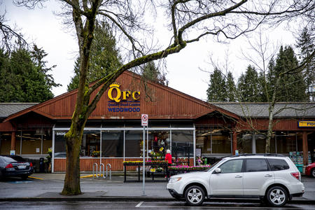 a wooden building, qfc grocery store