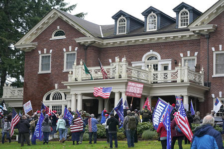 protesters in front of the governor's mansion
